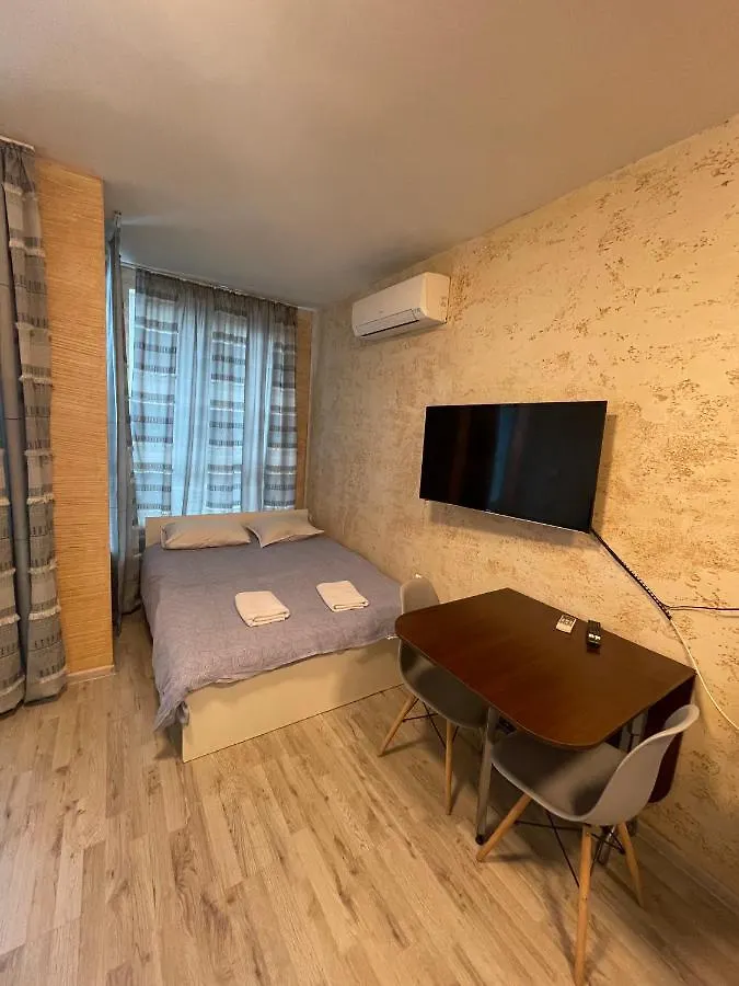 Colonel Apartment 947 contacts